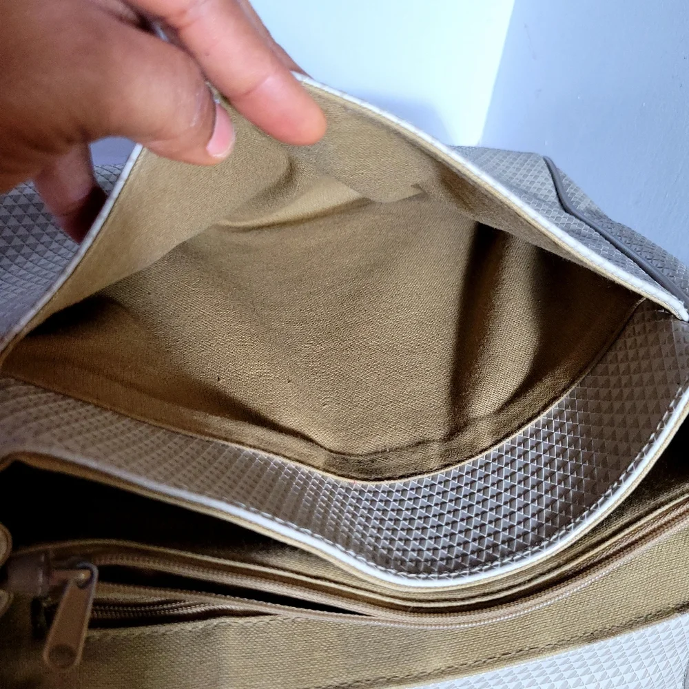 Vintage 80’s Leather Liz Claiborne Bag - Picture 13 of 14